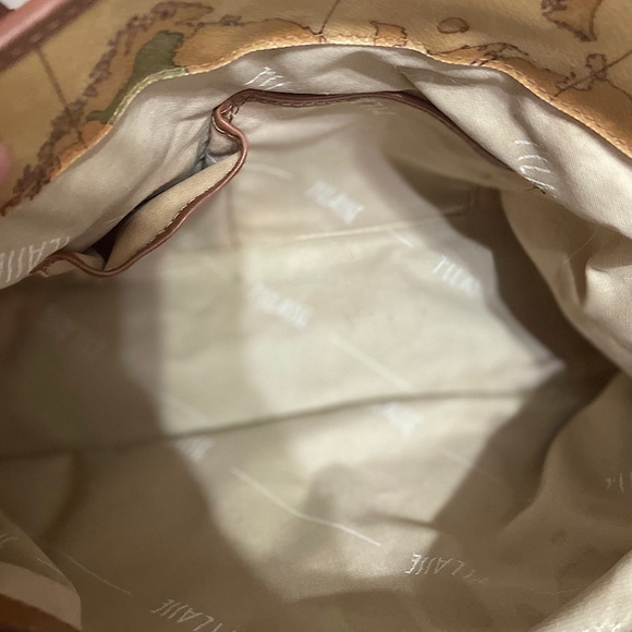 GEO Classic Large Shoulder Bag - Picture 12 of 15